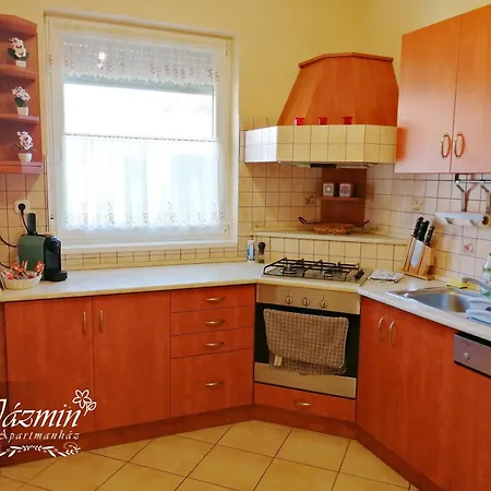 Apartment Jazmin Apartmanhaz