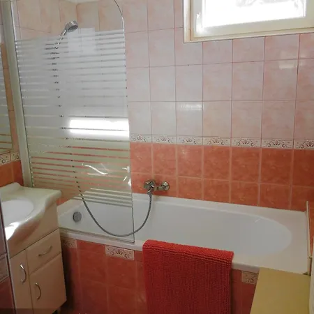 Jazmin Apartmanhaz Szentgotthard