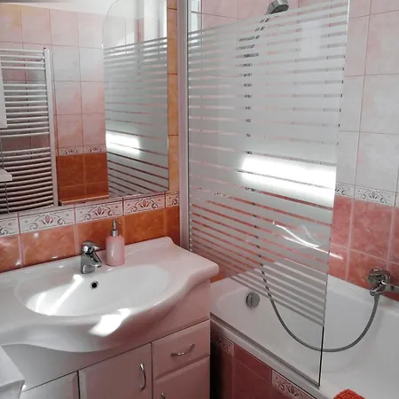 公寓 Jazmin Apartmanhaz *