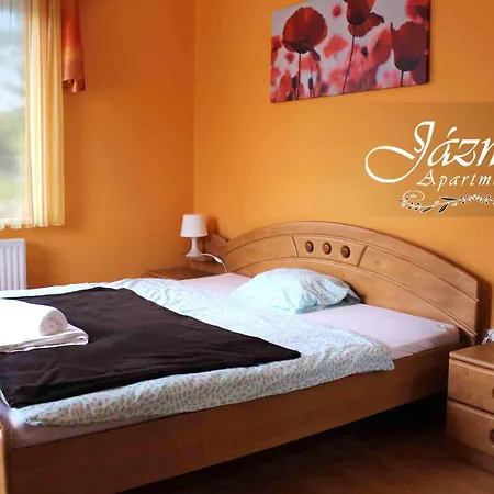 公寓 Jazmin Apartmanhaz