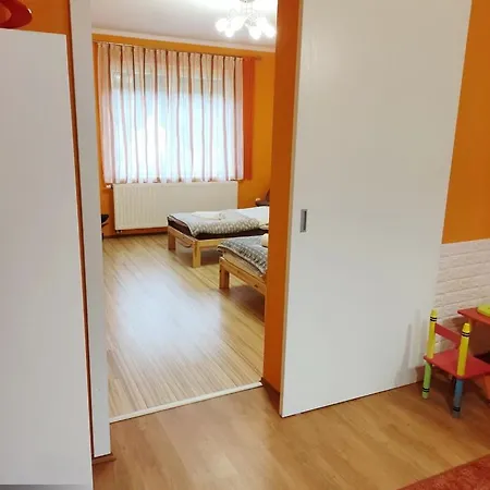 Jazmin Apartmanhaz 公寓 *